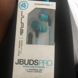 earbuds with mic